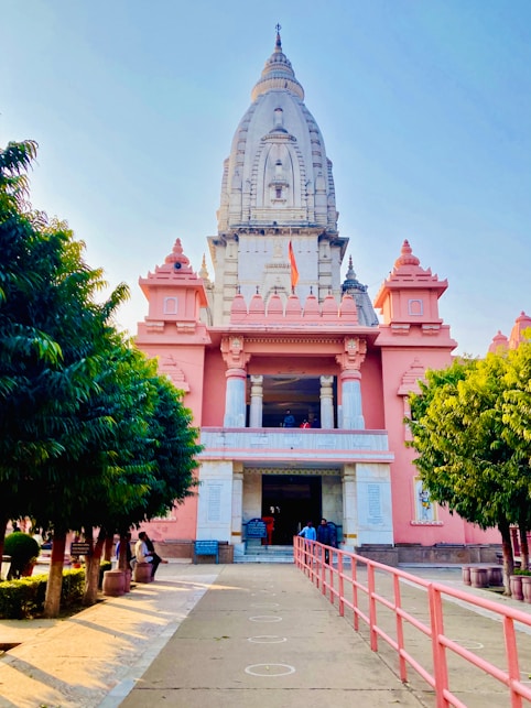 Shri Kashi Vishwanath Temple